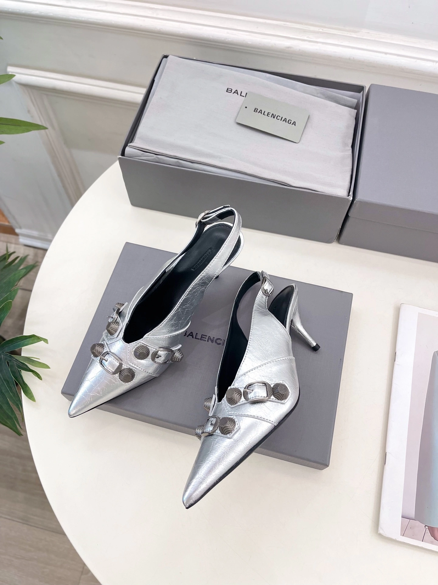 COCO-- 218593i161 714251WBDK38018 Heel height：6.5CM Calfskin sheepskin waxed skin item:E-X032D4021